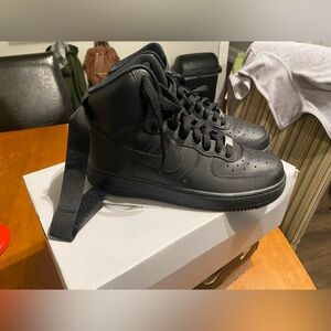 NIB Black Air Force 1 High 07, Men’s size 7